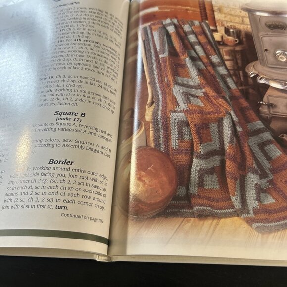 Vtg Afghan Sentiments Crochet Pattern Book Hardcover The Needlecraft Shop 1998 - Picture 6 of 9